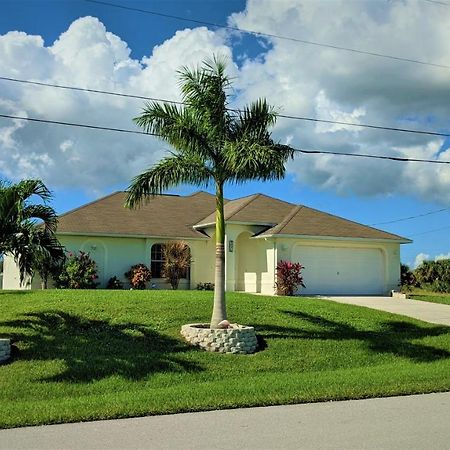 Villa Luhna 3 Bed / 2 Bath Canalfront Heated Pool Cape Coral Exterior photo